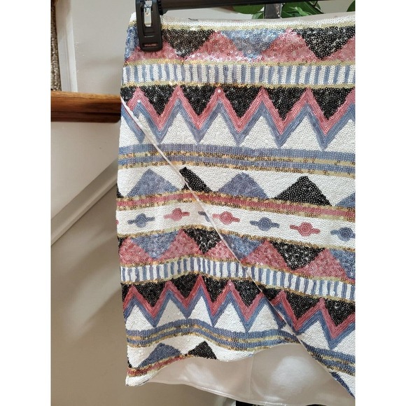 Bebe Women's Multicolor 100% Polyester Back Zip Sequin Tulip Mini Skirt X-Small - Picture 2 of 12